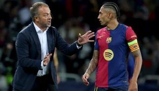 رافينيا وهانز فليك في برشلونة