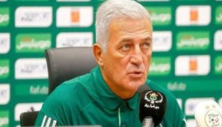 فلاديمير بيتكوفيتش مدرب منتخب الجزائر