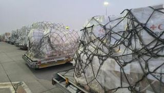 مساعدات إماراتية إلى أفغانستان