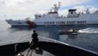 سكاربورو تحت النار.. صدام بين بكين ومانيلا في بحر الصين الجنوبي