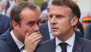 إيمانويل ماكرون وسيباستيان لوكورنو