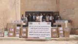 لأول مرة.. الإمارات تدخل أجهزة الكمبيوتر إلى مدارس شبوة اليمنية