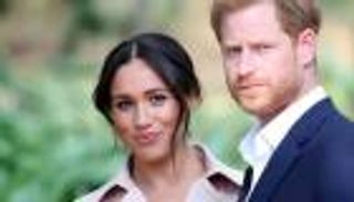 صورة بالزي العسكري.. ميغان ماركل تحتفي بعيد ميلاد هاري بلقطة نادرة