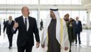 محمد بن زايد يزور معالم تاريخية في كاراباخ رفقة رئيس أذربيجان