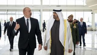 الشيخ محمد بن زايد آل نهيان رئيس الإمارات وإلهام علييف رئيس أذربيجان