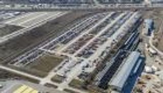 مواقف السيارات بأمريكا.. كيف تحولت إلى كنز في عصر الذكاء الاصطناعي؟