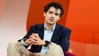 ملياردير فرنسي: ضريبة الثروات تحرمنا من التنافسية «ولا أستطيع دفعها»