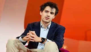 آرثر مينش، مؤسس شركة ميسترال للذكاء الاصطناعي