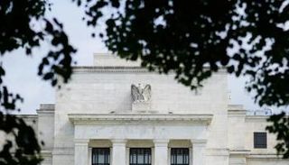 الاحتياطي الفيدرالي يخفض أسعار الفائدة