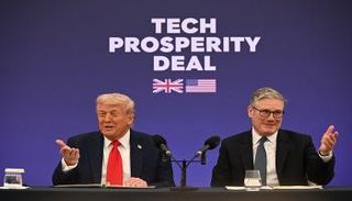 الرئيس الأمريكي دونالد ترامب ورئيس الوزراء البريطاني كير ستارمر