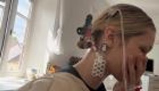 بيلا حديد تكشف صوراً صادمة من المستشفى خلال معركتها مع داء لايم