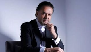 الفنان راغب علامة 