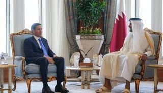 وزير الخارجية الأمريكي ماركو روبيو يلتقي أمير قطر تميم بن حمد في الدوحة