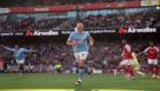 عادل أسطورة اليونايتد.. هالاند يشعل قمة أرسنال ومانشستر سيتي في 9 دقائق (فيديو)