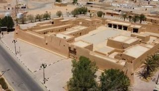 قصر الملك عبدالعزيز في لينة