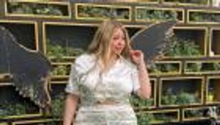 «تعدّى عليّ بالضرب».. الاعترافات الكاملة للراقصة بوسي في مشاجرة سهرة العلمين