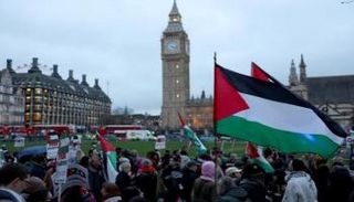 متظاهرون داعمون للفلسطينيين في لندن- أرشيفية