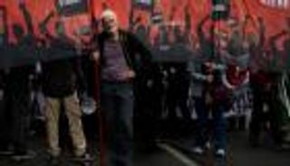 أول تحرك من نوعه لدعم غزة.. عمال موانئ جنوة الإيطالية مضربون