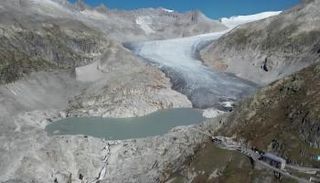 كتلة جريس الجليدية في سويسرا 