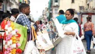 تعزيز الانفاق المحلى في الهند بعد خفض الضرائب