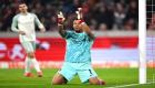 حارس «قياسي» في الدوري الألماني.. أتوبولو جدار منيع أمام ركلات الجزاء