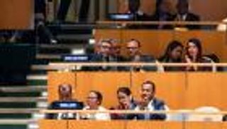 عبدالله بن زايد يرأس وفد الإمارات في المؤتمر الدولي لحل الدولتين