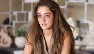 حكاية نور مكسور الحلقة 4 ما تراه ليس كما يبدو