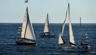 جانب من الأسطول البحري المتجه إلى غزة محملا بمساعدات إنسانية