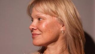 باميلا أندرسون