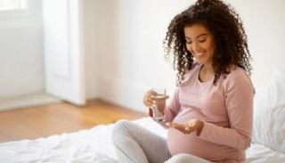 الصحة العالمية تنفي وجود دليل علمي يربط الباراسيتامول أثناء الحمل بالتوحد