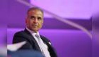 كيف حولت «إيرتيل» رائد الأعمال الهندي «سونيل بهارتي» إلى اسم عالمي؟