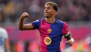 النجم لامين يامال