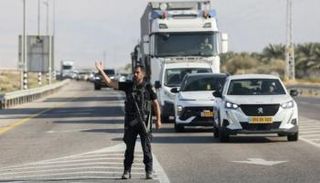 جانب من المعبر قبل إغلاقه