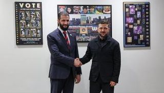 الرئيسان الأوكراني فولوديمير زيلينسكي والسوري أحمد الشرع