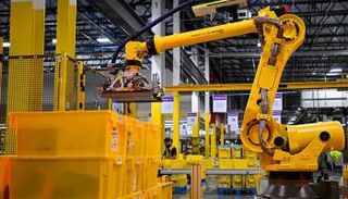 الروبوتات المستخدمة بالمصانع الأمريكية