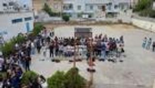 تونس.. منع تلاميذ من الصلاة داخل مدرسة يثير جدلا واسعا