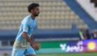 الأهلي يبدأ خطة حرمان الزمالك من أحمد عبدالقادر
