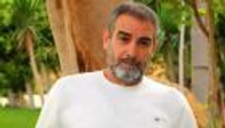 أزمة جديد للفنان أحمد عبدالعزيز.. تجاهل مصافحة حليمة بولند أمام الكاميرات