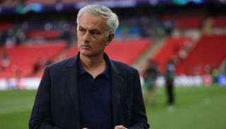 جوزيه مورينيو مدرب بنفيكا البرتغالي