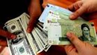 العملة الإيرانية تواجه أسوأ تراجع في تاريخها.. تداعيات العقوبات