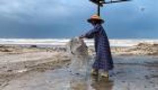 عشرات القتلى في فيتنام والفلبين.. آثار كارثية لإعصار بوالوي