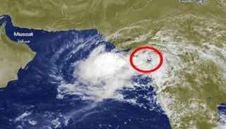 منخفض جوي على السواحل الهندية