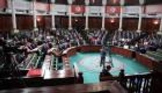 تونس تواجه إرث الإخوان.. مشروع قانون يحظر استغلال المساجد للسياسة