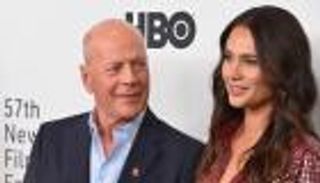 زوجة بروس ويليس تكشف تفاصيل معركته مع مرض الخرف