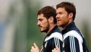 كاسياس وتشابي ألونسو في ريال مدريد