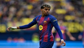 لامين يامال نجم برشلونة الواعد