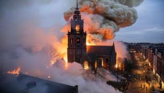 تفاصيل حريق كنيسة تاريخية في أمستردام