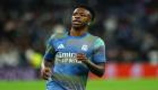 رغم العوائق.. مستجدات مثيرة في مسلسل تجديد عقد فينيسيوس