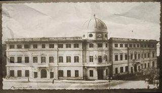 مبنى البريد المصري الشهير في ميدان العتبة