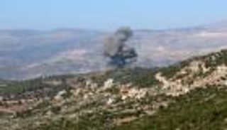 رسائل بالنار.. إسرائيل تلاحق أهدافا عسكرية لحزب الله في لبنان